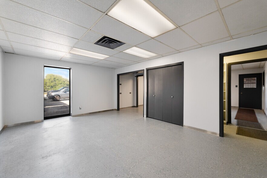 More Photos Of 14392 W Expressway 83, Harlingen Industrial For Sale