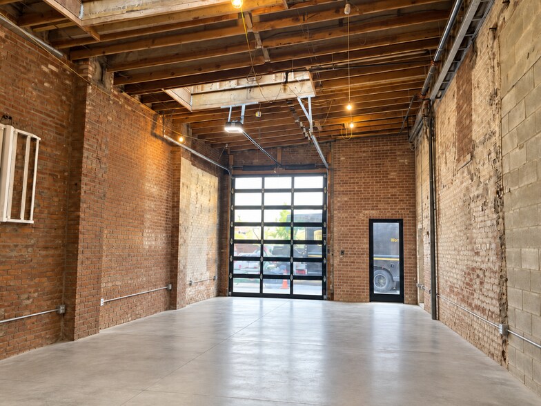 More Photos Of 649 Morgan Ave, Brooklyn Office For Lease