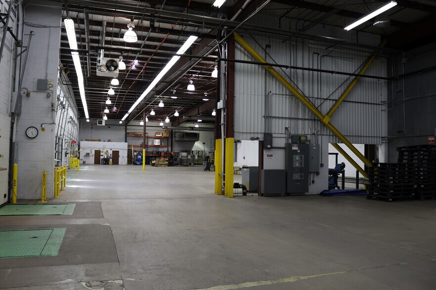 More Photos Of 4808 G St, Omaha Food Processing For Sale