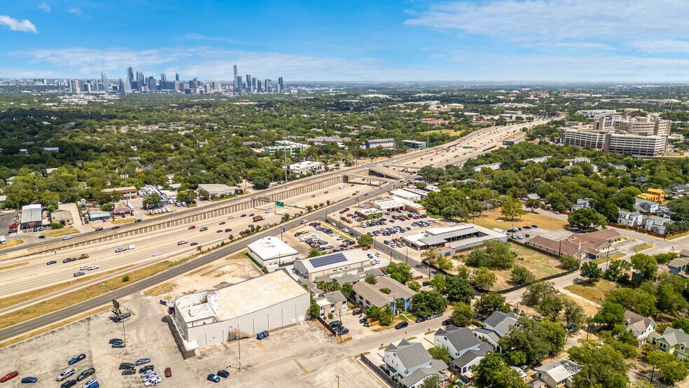 More Photos Of 4314 Gillis St, Austin Apartments For Sale