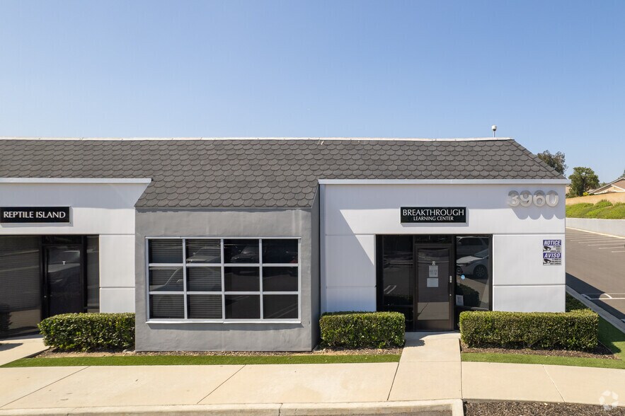 More Photos Of 3960 Prospect Ave, Yorba Linda Light Manufacturing For Lease