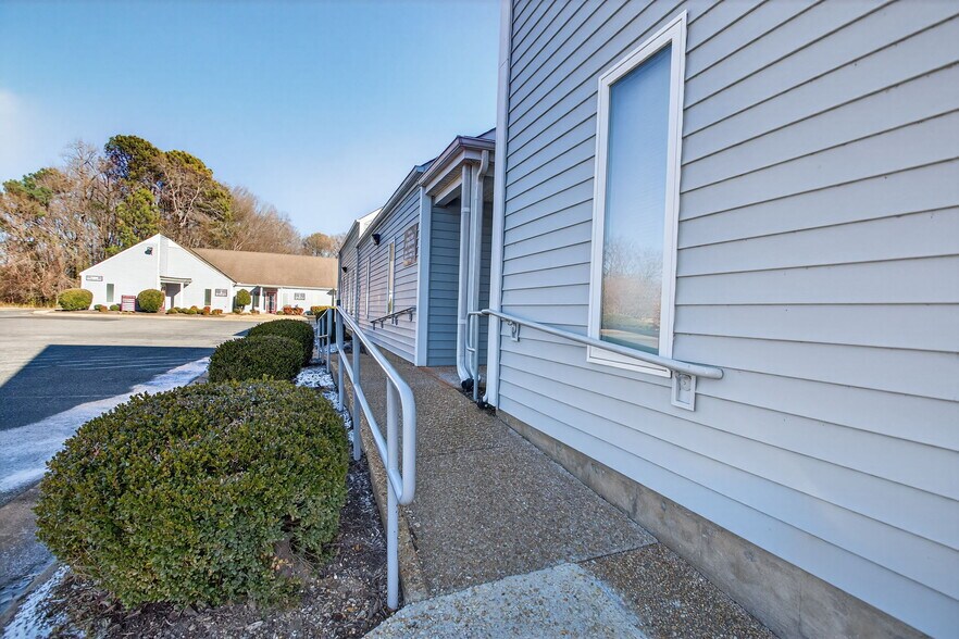 More Photos Of 2216 Executive Dr, Hampton Office For Sale