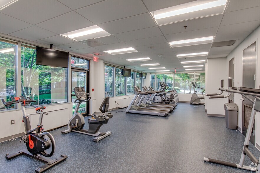 More Photos Of 6411 Ivy Ln, Greenbelt Office For Lease