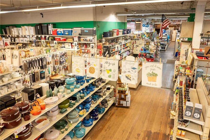 More Photos Of 105 Broadway St, Chico General Retail For Sale