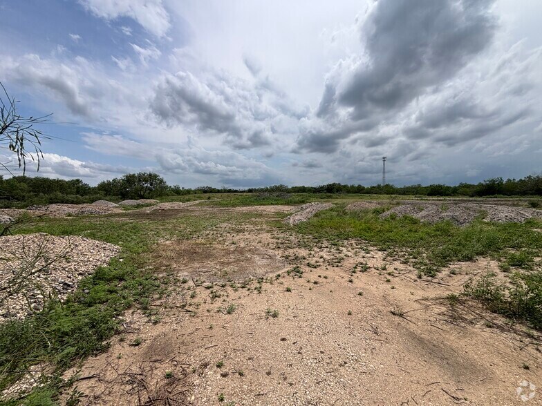 More Photos Of 10920 E US Highway 87, Adkins Land For Sale