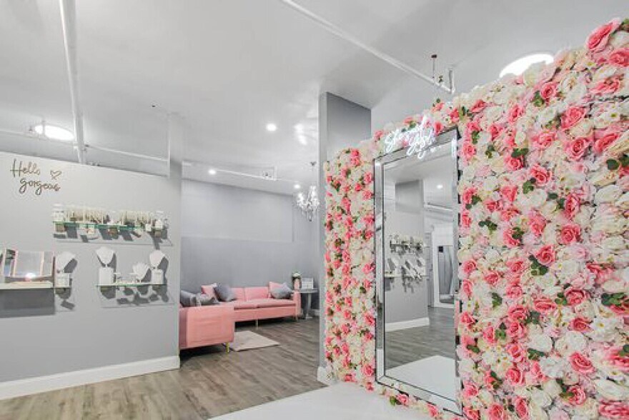 More Photos Of 911 Madison Ave, Toledo Apartments For Lease