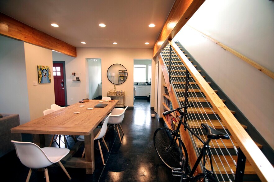 More Photos Of 300 N Parker Ave, Bryan Apartments For Sale