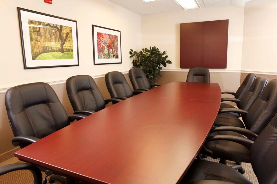 More Photos Of 800 Westchester Ave, Rye Brook Office For Lease