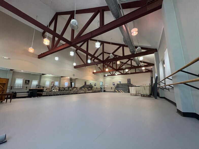 More Photos Of 29 N Main St, Cranbury Storefront For Sale