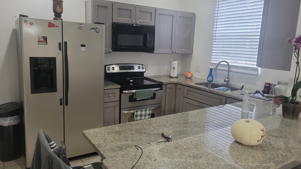 More Photos Of 1800 Bassinger St, Kissimmee Apartments For Sale