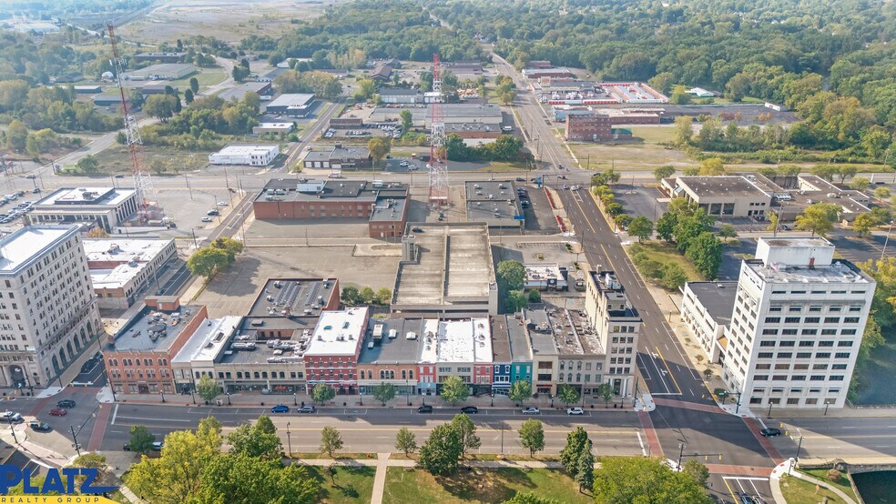 More Photos Of 197 W Market St, Warren Office For Lease