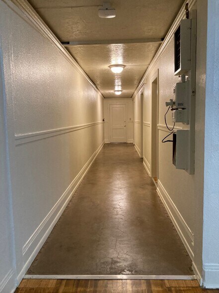 More Photos Of 2062 NW Marshall St, Portland Apartments For Sale