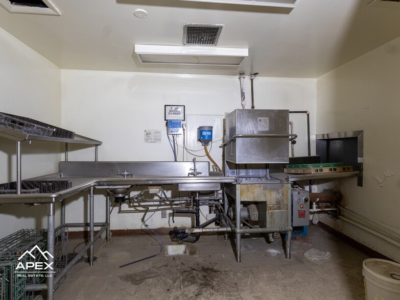 More Photos Of 1233 Uinta St, Evanston Office For Sale