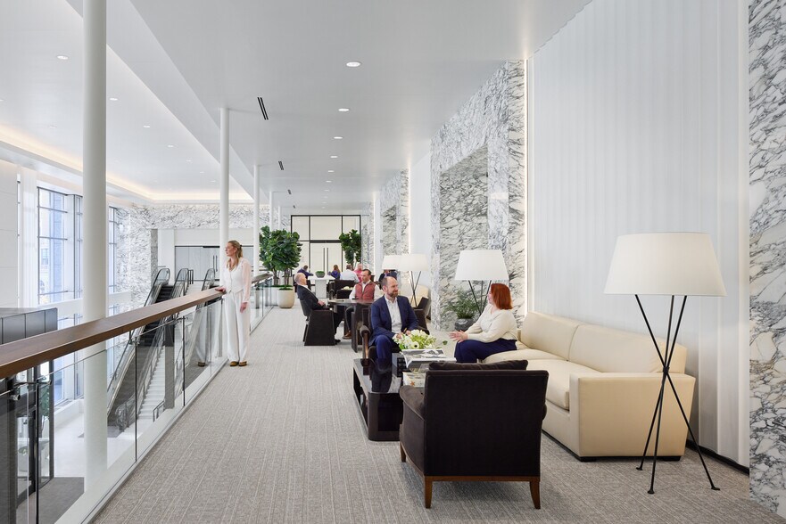 More Photos Of 800 Nicollet Mall, Minneapolis Office For Sale