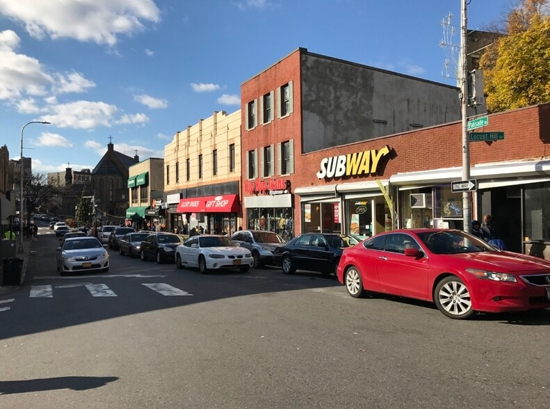 Primary Photo Of 11 Palisade Ave, Yonkers Storefront Retail Residential For Lease