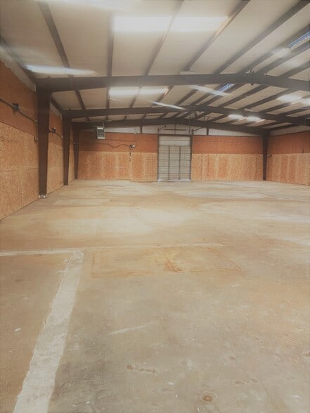 More Photos Of 6737 FM 362, Brookshire Warehouse For Lease