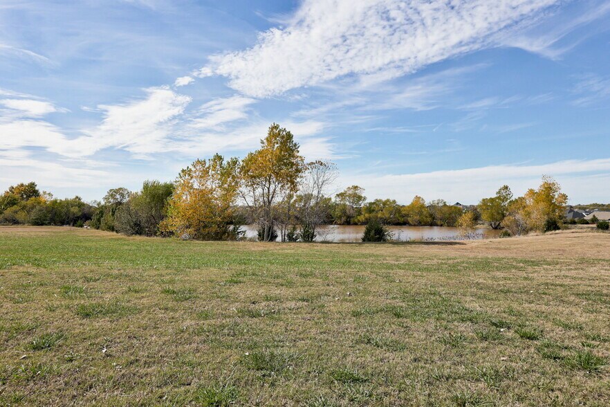 More Photos Of 301 W Tecumseh Rd, Norman Land For Sale