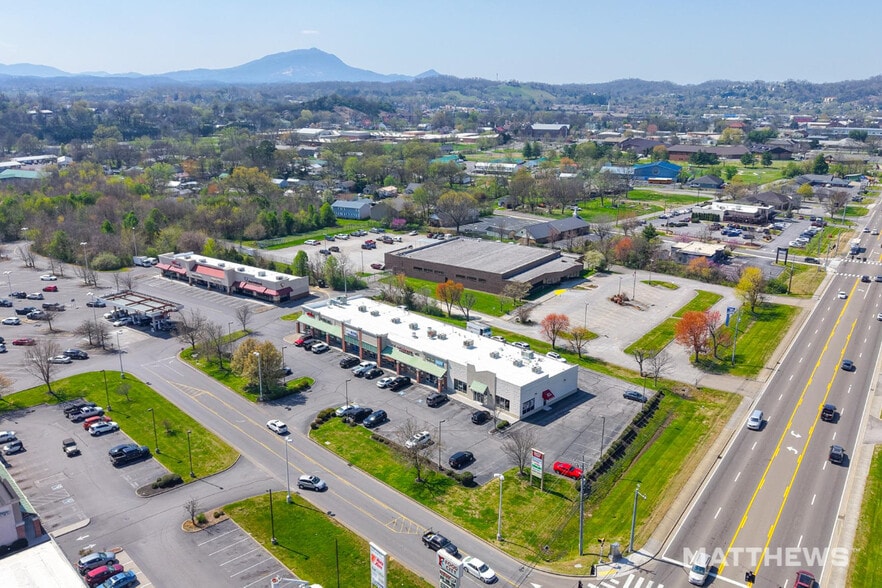 Primary Photo Of 739 Dolly Parton Pky, Sevierville General Retail For Sale