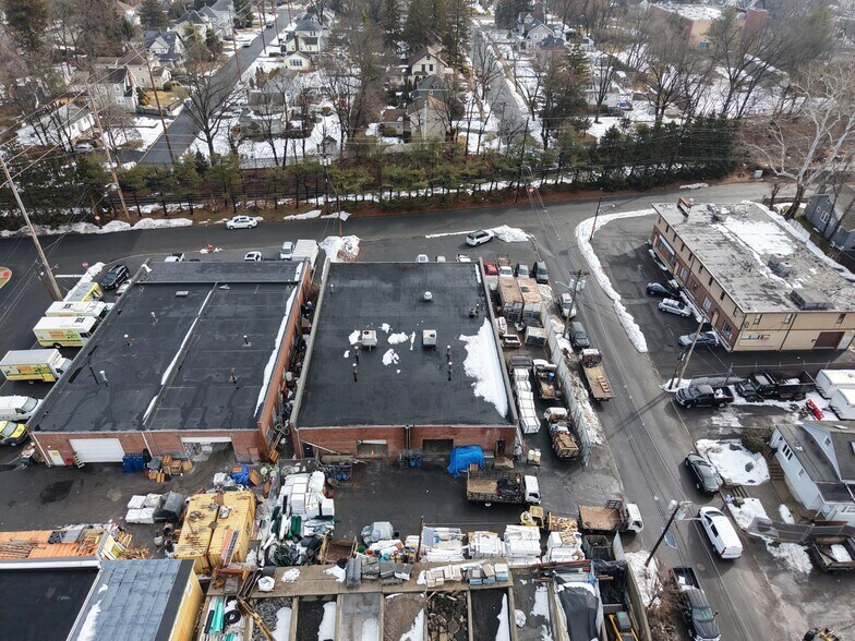 More Photos Of 115-117 Patterson St, Hillsdale Warehouse For Lease