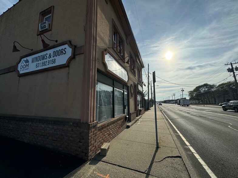 More Photos Of 51-53 W Montauk Hwy, Lindenhurst Storefront Retail Residential For Sale