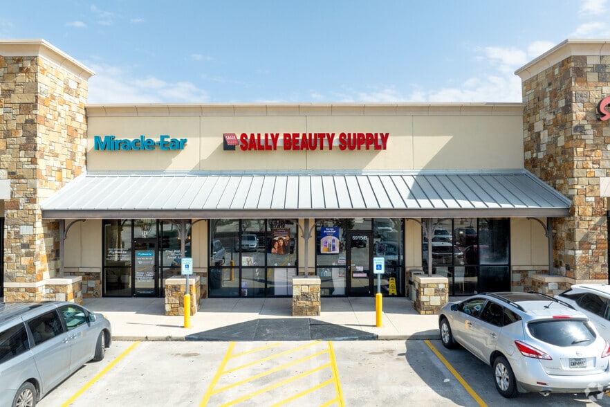 More Photos Of 6927 FM 1960 Rd W, Houston Unknown For Lease