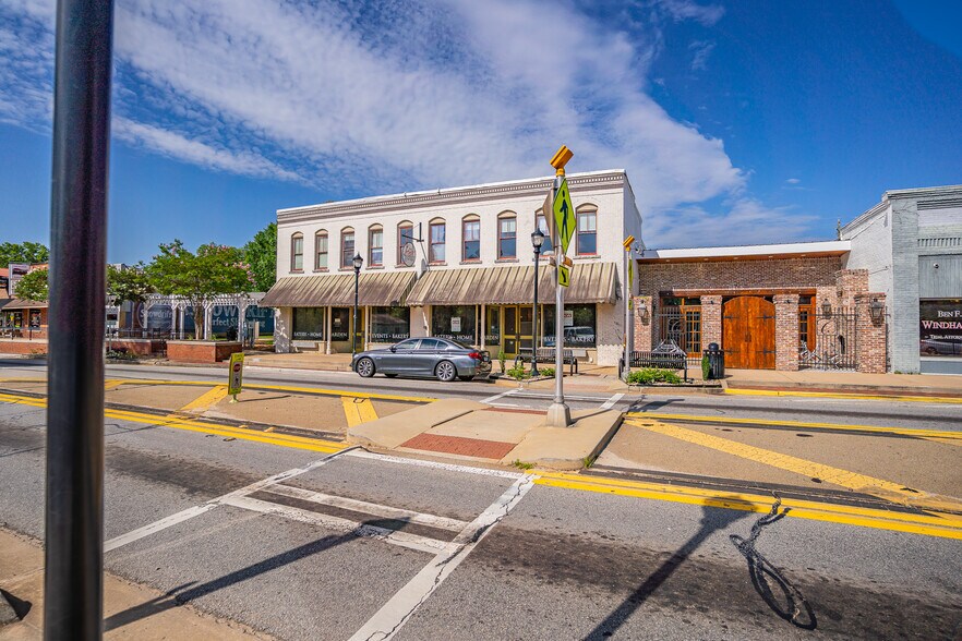 More Photos Of 3840 Highway 42, Locust Grove Restaurant For Sale