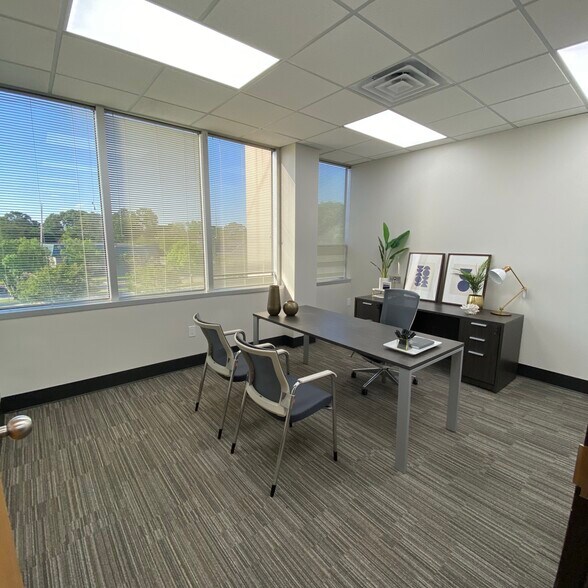 More Photos Of 3029 S Sherwood Forest Blvd, Baton Rouge Loft Creative Space For Lease