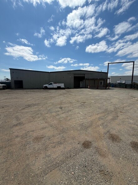 More Photos Of 1147 Atlantic St, Union City Warehouse For Lease