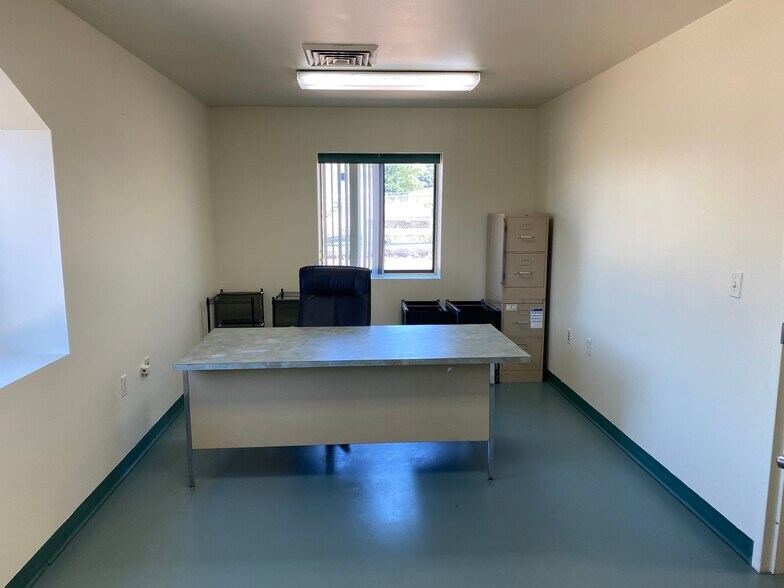 More Photos Of 6925 M 72 E, Williamsburg Industrial For Lease