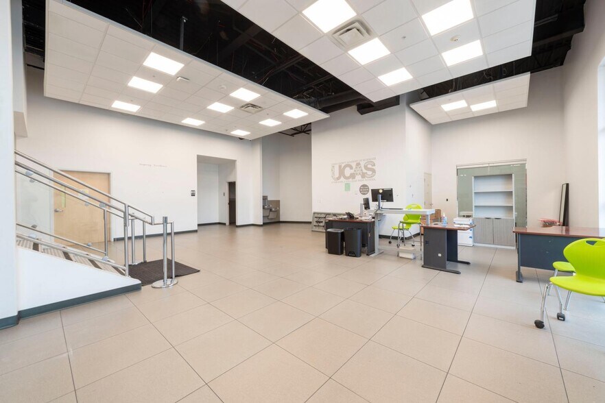 More Photos Of 2121 N 550 W, Provo Office For Sale