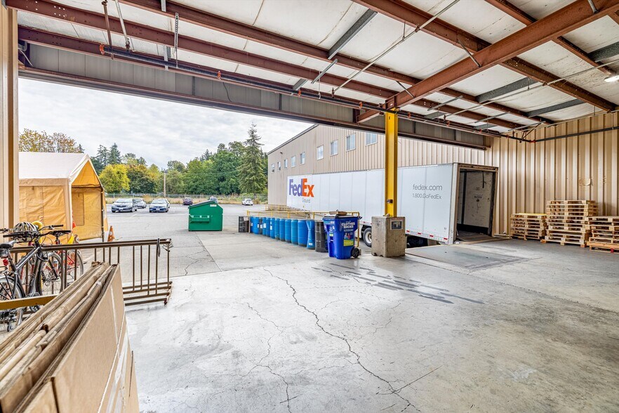 More Photos Of 2000 Kentucky St, Bellingham Warehouse For Sale