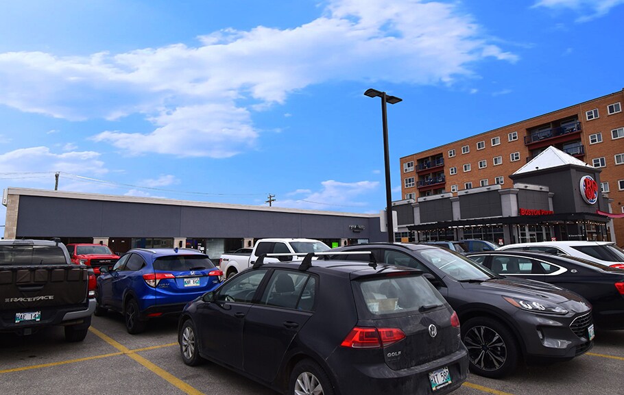 More Photos Of 2517-2525 Portage Ave, Winnipeg General Retail For Lease