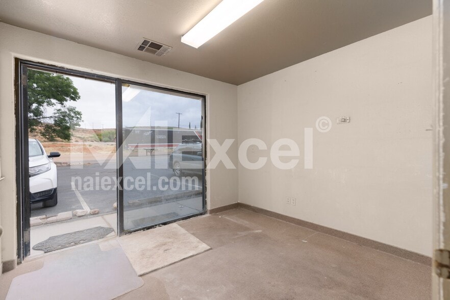 More Photos Of 620 N 1100 E, St George Warehouse For Lease