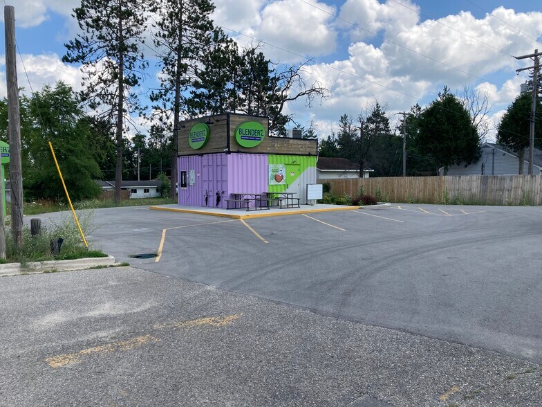 More Photos Of 509 S Morenci Ave, Mio General Retail For Sale