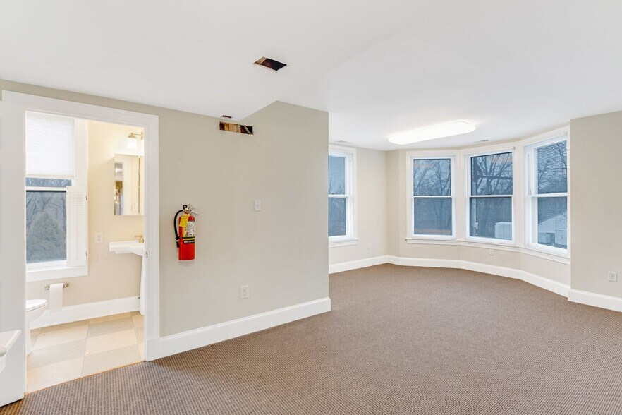 More Photos Of 524 Plymouth Rd, Gwynedd Valley Office Residential For Sale