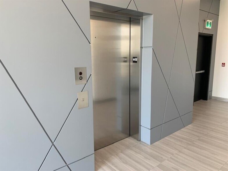 More Photos Of 4310 104 Av NE, Calgary Office For Sale