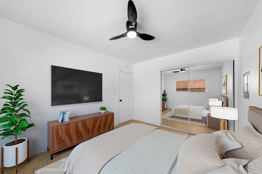 More Photos Of 1644 Grove St, San Diego Apartments For Sale