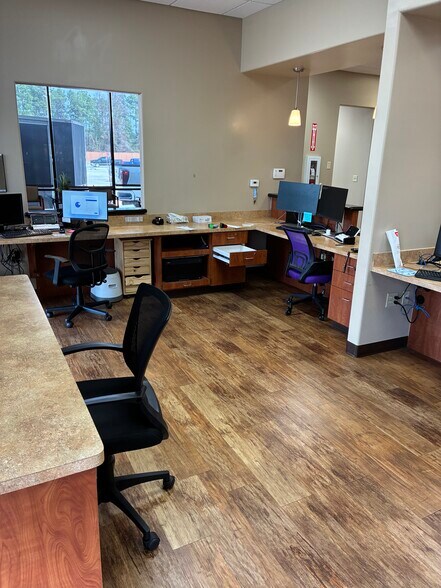 More Photos Of 2319 Rayford Rd, Spring Unknown For Lease