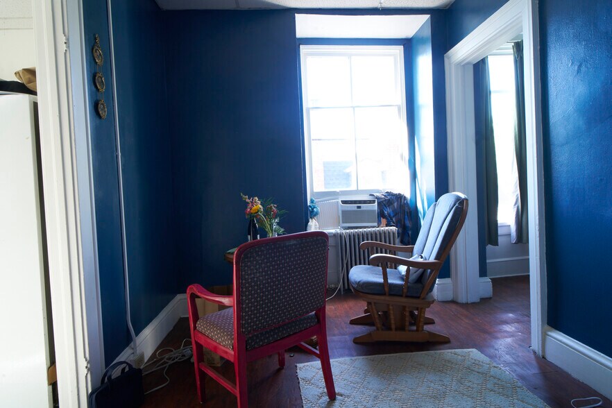 More Photos Of 31 Green St, Kingston Apartments For Sale