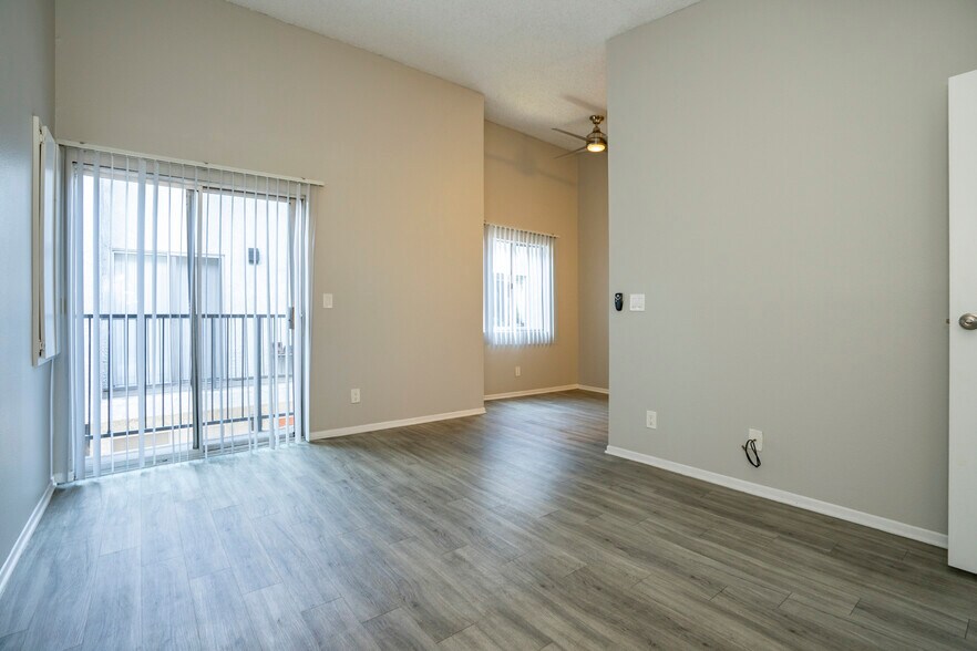 More Photos Of 117 S Avenue 64, Los Angeles Apartments For Sale