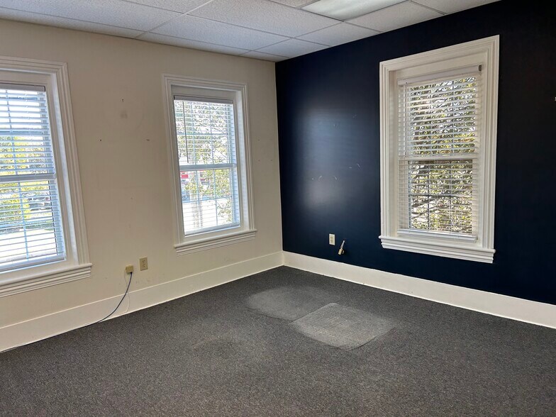 More Photos Of 555 2nd Ave, Collegeville Medical For Lease