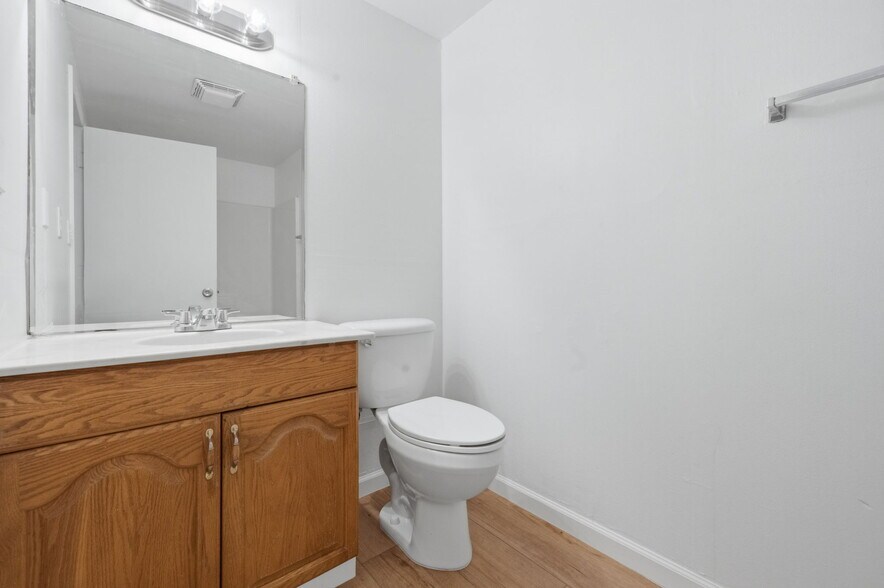 More Photos Of 1123 E Sierra Vista Dr, Phoenix Apartments For Sale