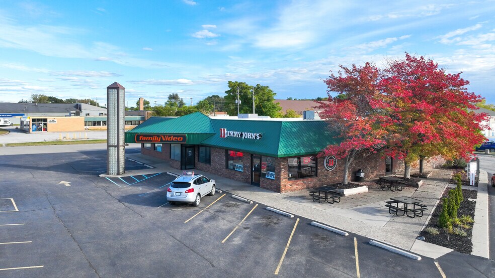 More Photos Of 5865 W US Highway 10, Ludington Storefront For Lease