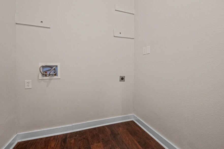 More Photos Of 11394 FM 2661, Tyler Multifamily For Sale