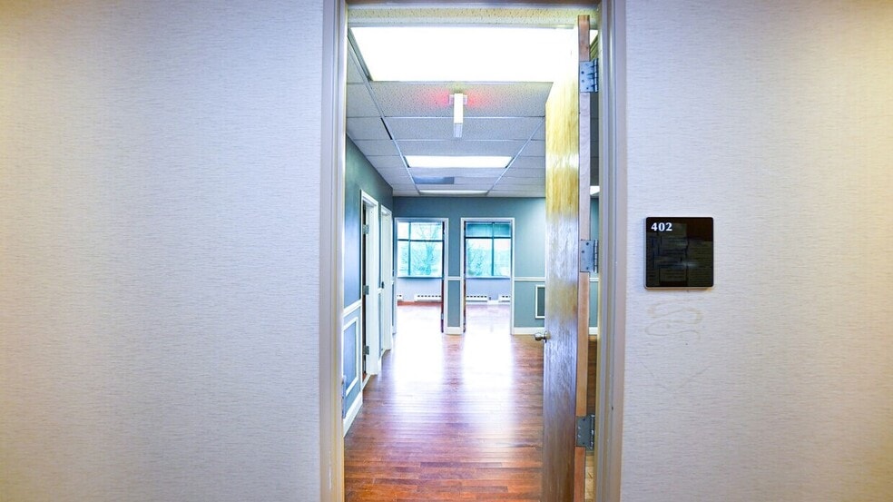 More Photos Of 2 Lincoln Hwy, Edison Medical For Sale