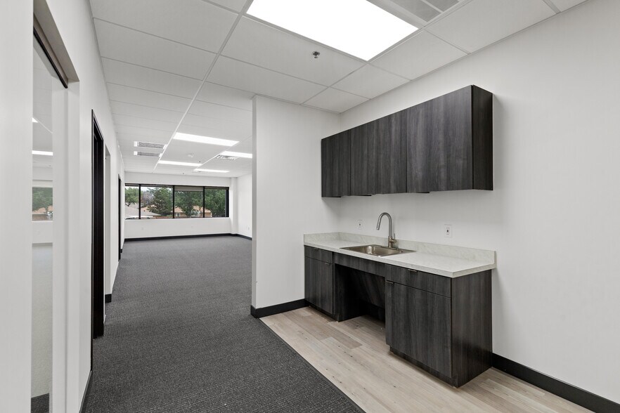 More Photos Of 1001 Cross Timbers Rd, Flower Mound Coworking Space