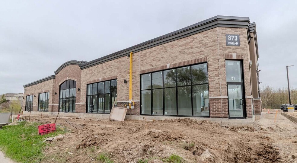 More Photos Of 873 Fairway Rd N, Kitchener Storefront Retail Office For Lease