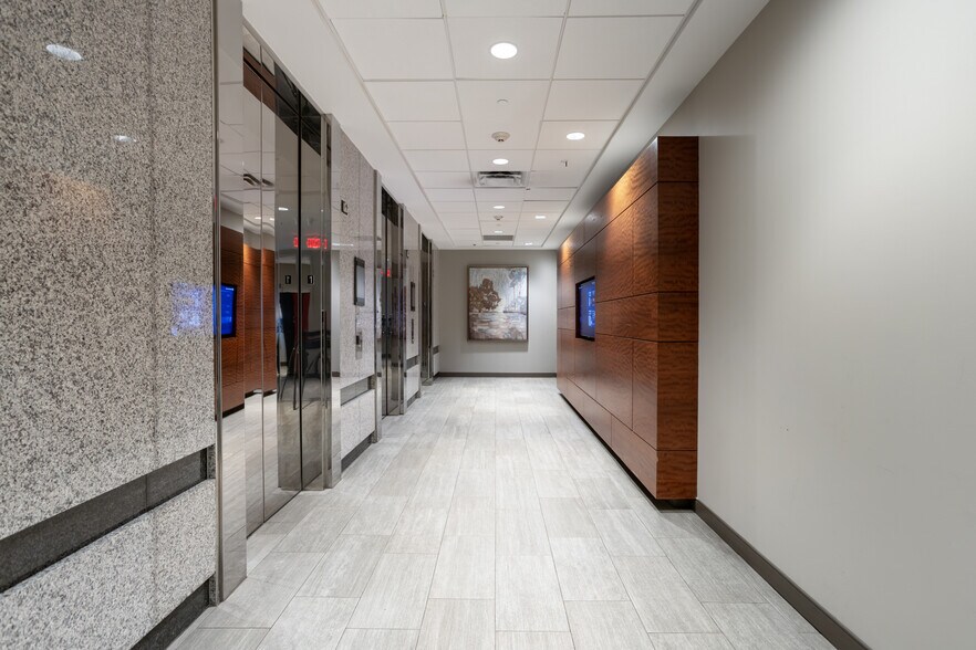 More Photos Of 6555 Quince Rd, Memphis Medical For Sale