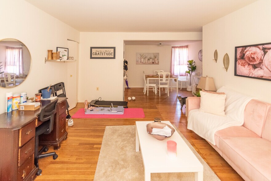 More Photos Of 1214 Walker Ave, Baltimore Apartments For Sale