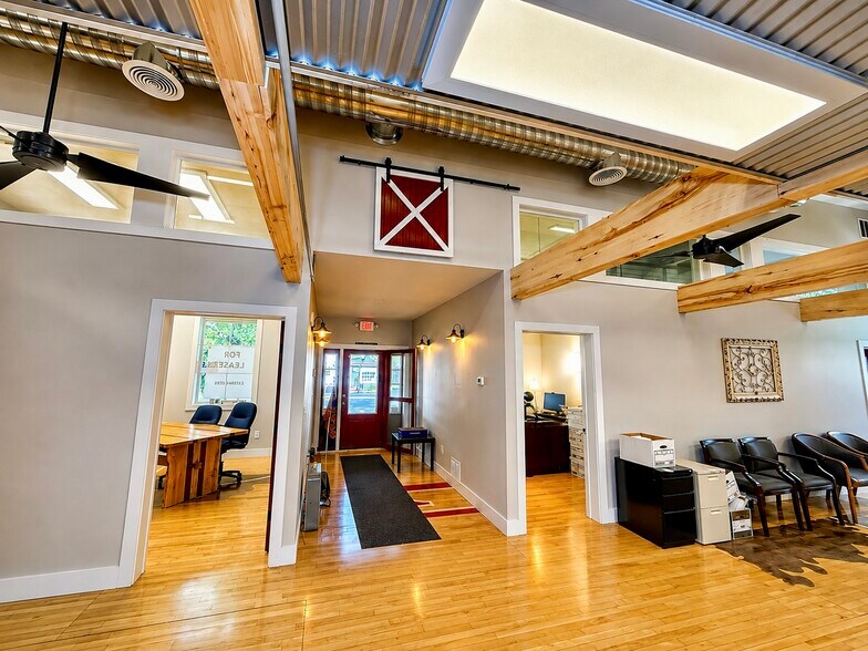More Photos Of 210 Brooklea Dr, Fayetteville Freestanding For Sale